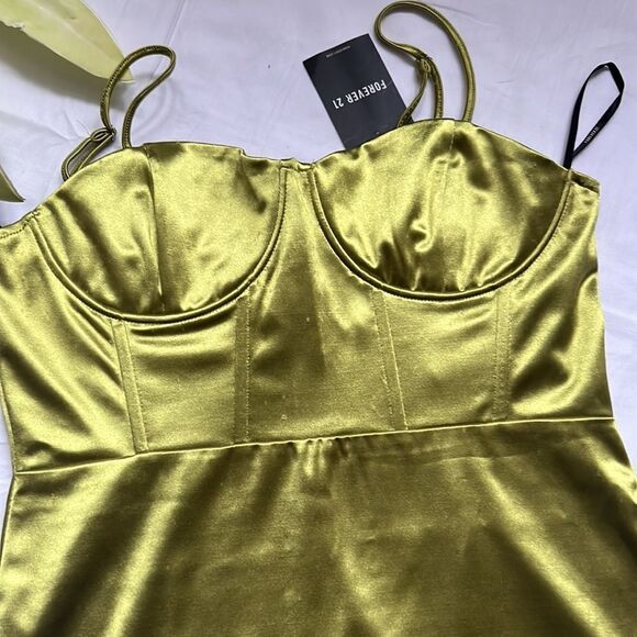 ⭐️FOREVER 21 Satin Bodycon Mini Dress⭐️ - Picture 8 of 10